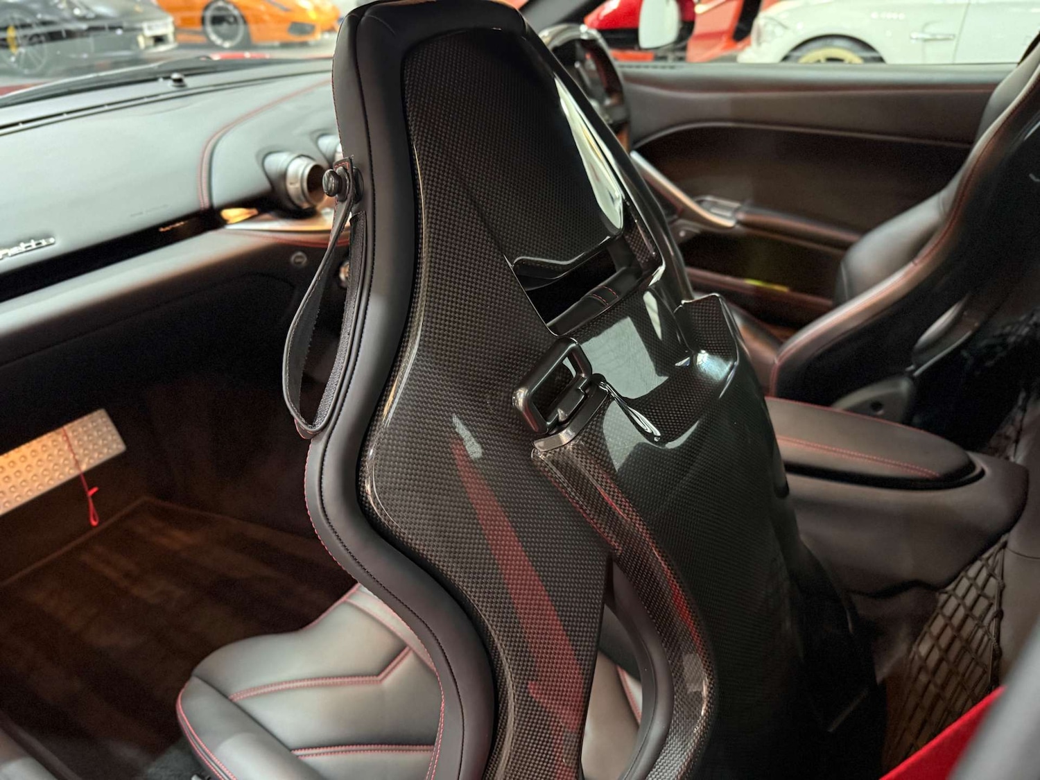 Used Ferrari F12 Berlinetta 2016 for sale - 76601553: Photo 47