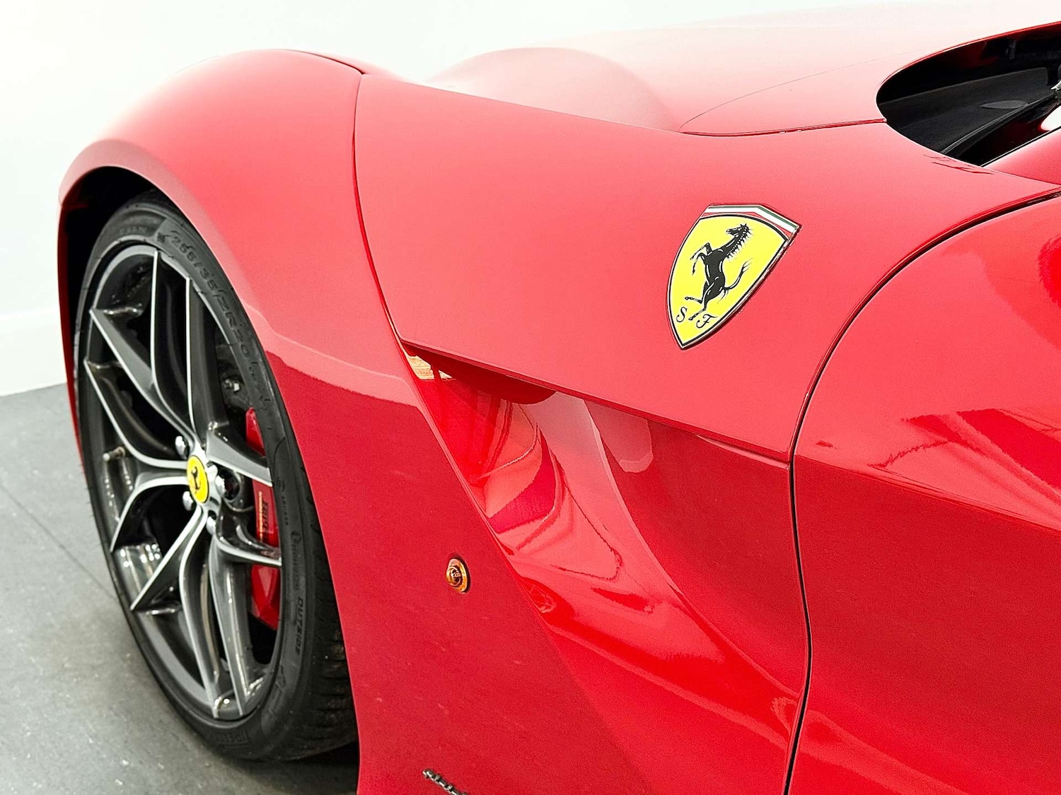 Used Ferrari F12 Berlinetta 2016 for sale - 76601553: Photo 67