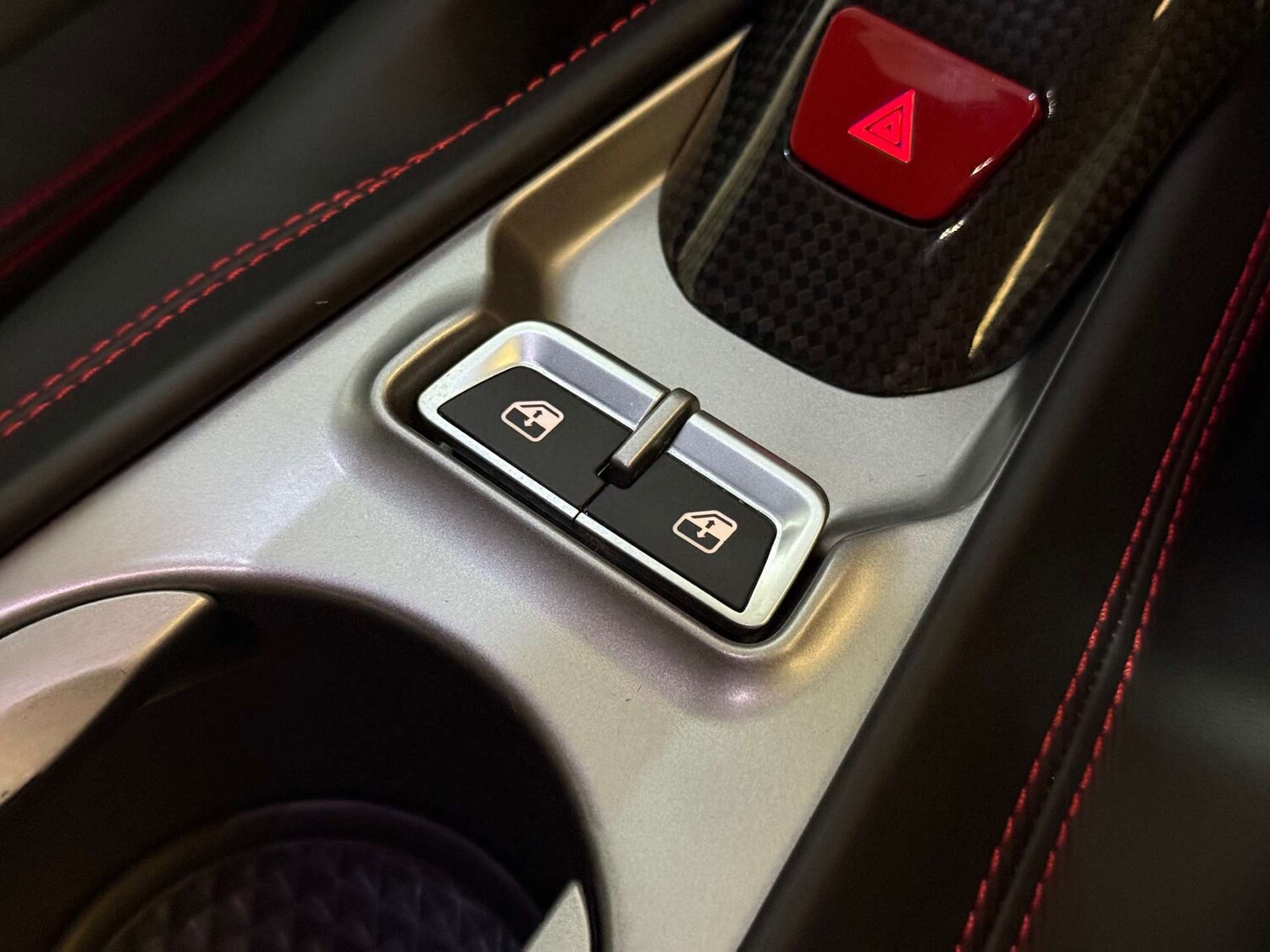 Used Ferrari F12 Berlinetta 2016 for sale - 76601553: Photo 76