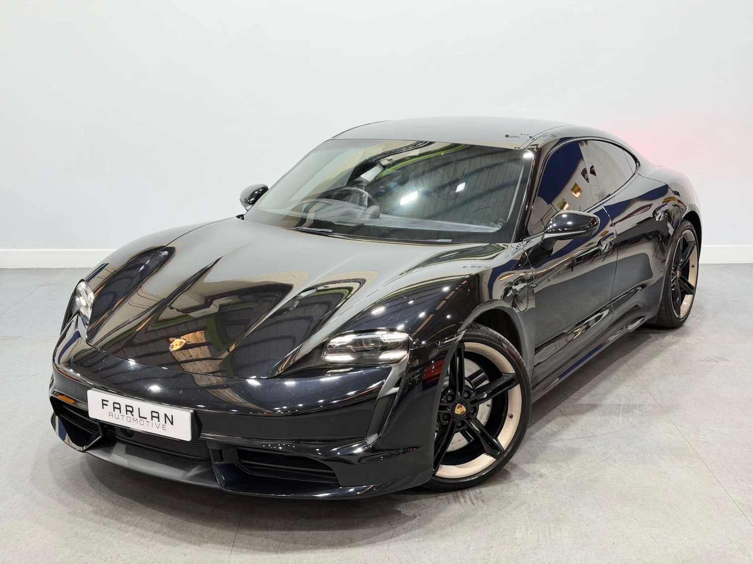 Used Porsche Taycan 2020 for sale - 77049116: Photo 21