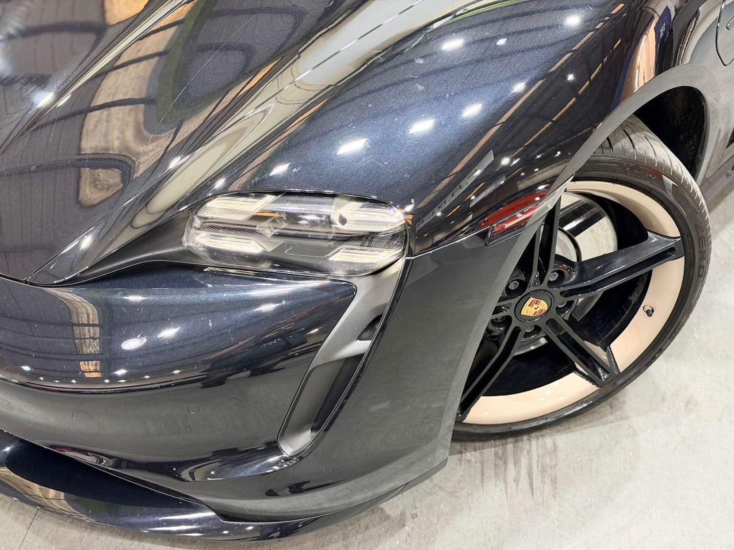 Used Porsche Taycan 2020 for sale - 77049116: Photo 22