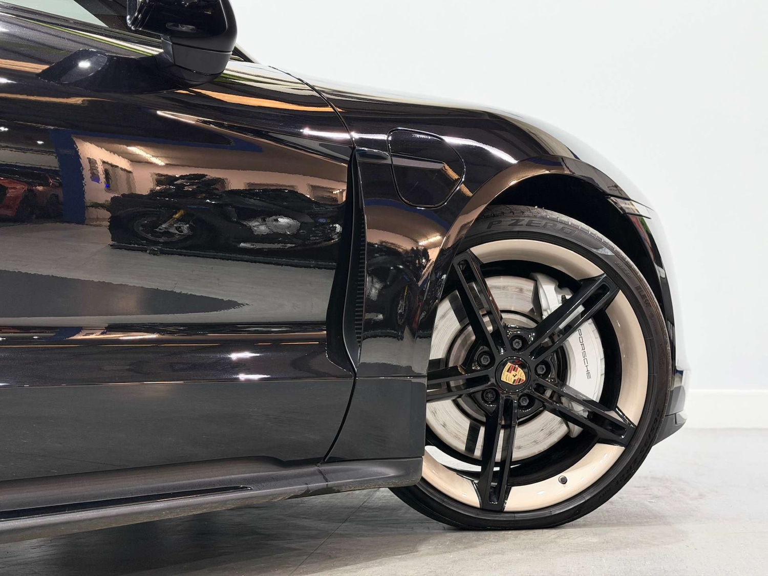 Used Porsche Taycan 2020 for sale - 77049116: Photo 29