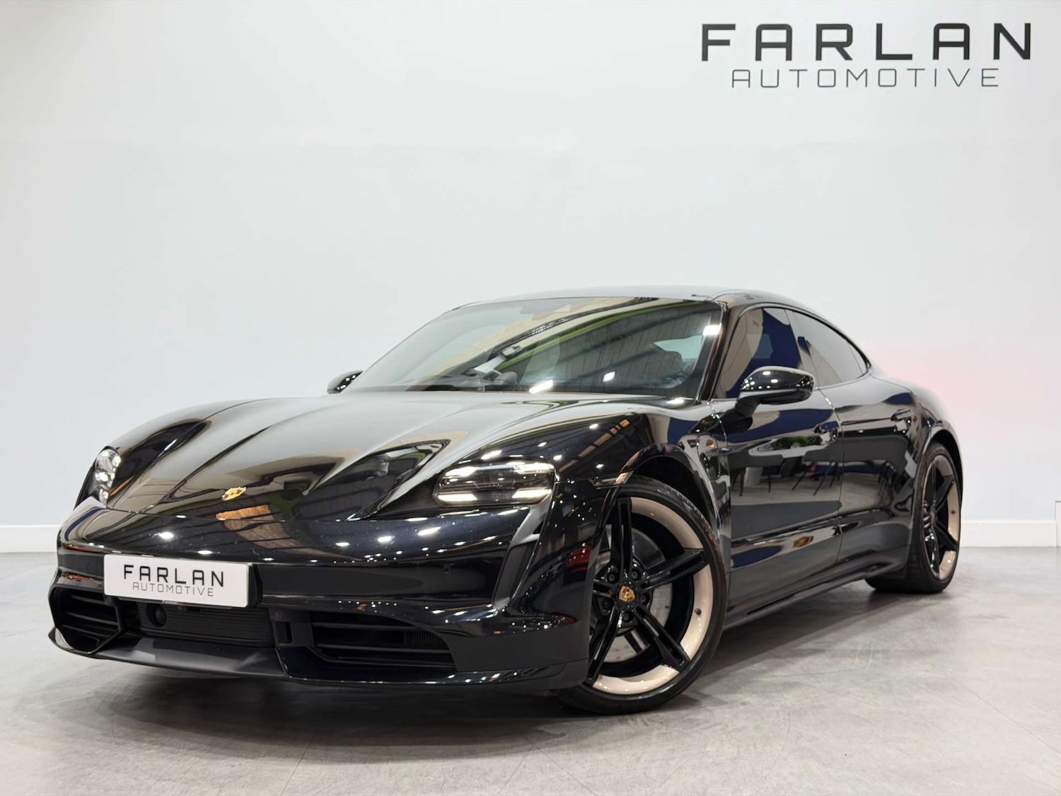 Used Porsche Taycan 2020 for sale - 77049116: Photo 3