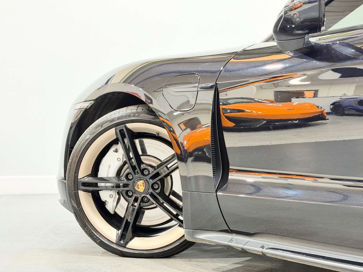 Used Porsche Taycan 2020 for sale - 77049116: Photo 35