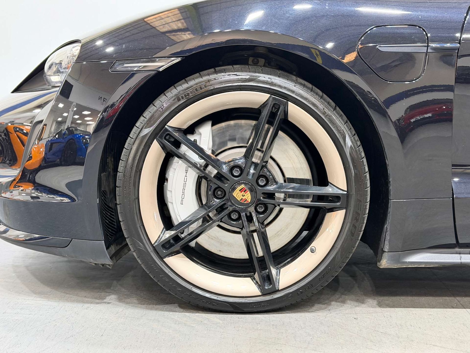 Used Porsche Taycan 2020 for sale - 77049116: Photo 59