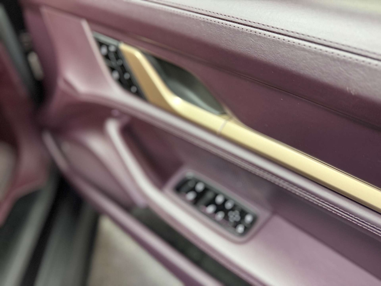 Used Porsche Taycan 2020 for sale - 77049116: Photo 62