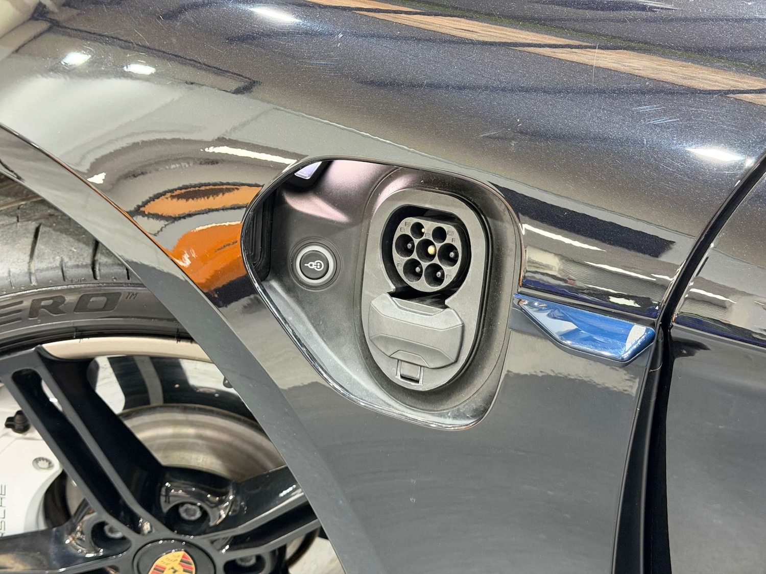 Used Porsche Taycan 2020 for sale - 77049116: Photo 67