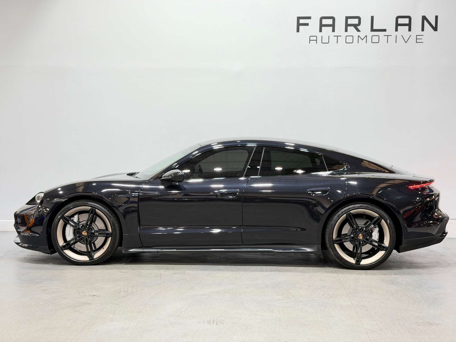 Used Porsche Taycan 2020 for sale - 77049116: Photo 9