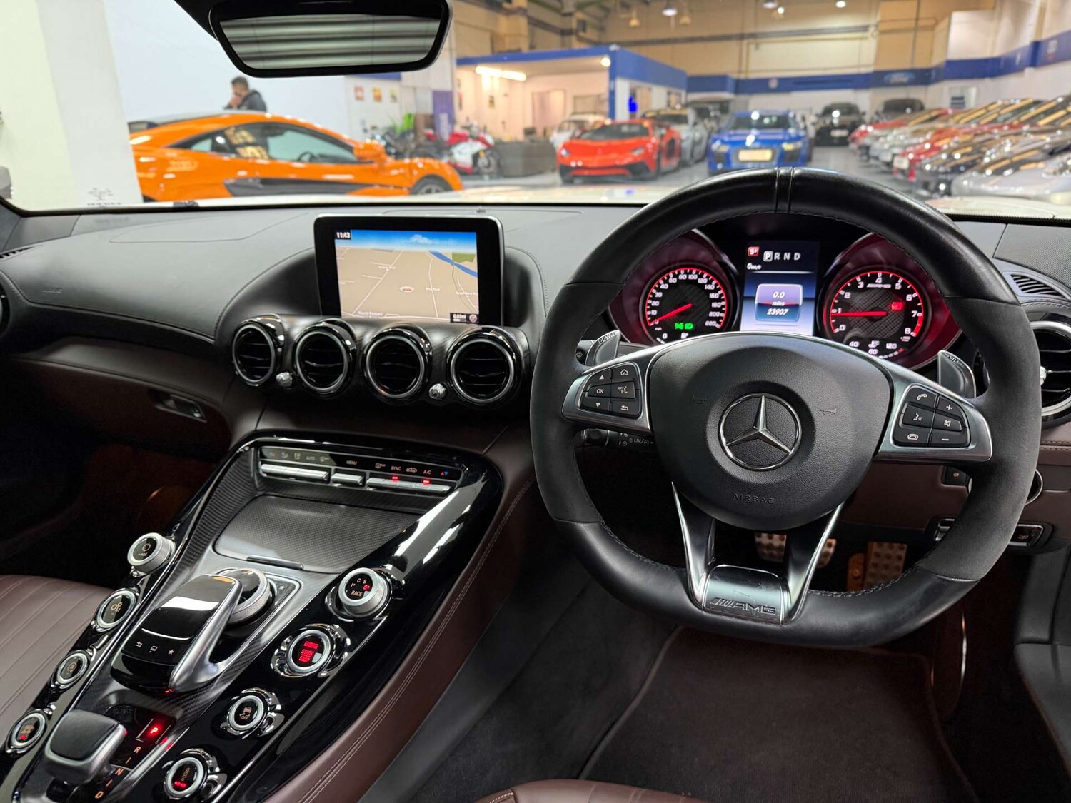 Used Mercedes-Benz AMG GT 2016 for sale - 76393354: Photo 37