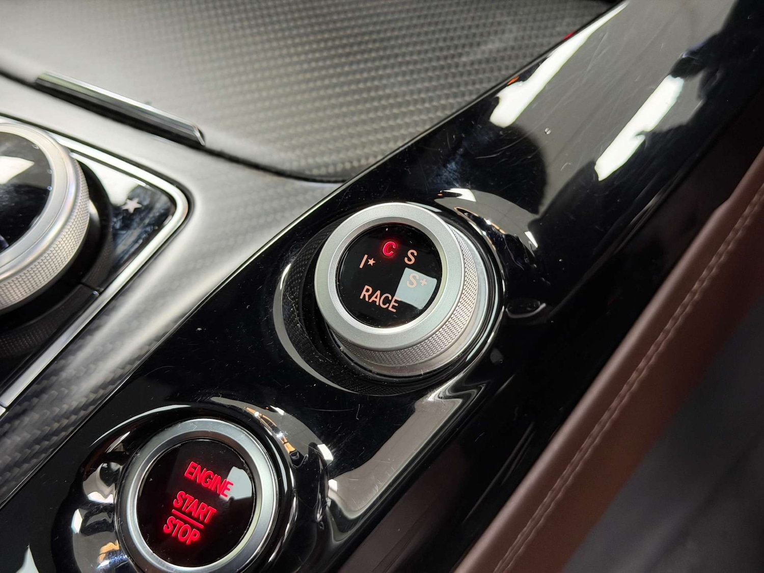 Used Mercedes-Benz AMG GT 2016 for sale - 76393354: Photo 55