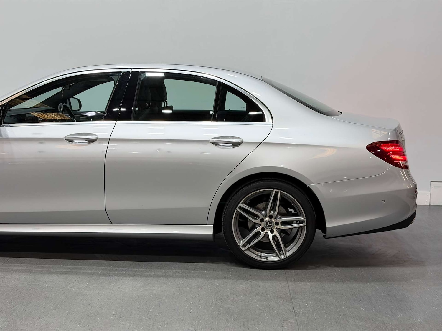 Used Mercedes-Benz E Class 2017 for sale - 76475110: Photo 20