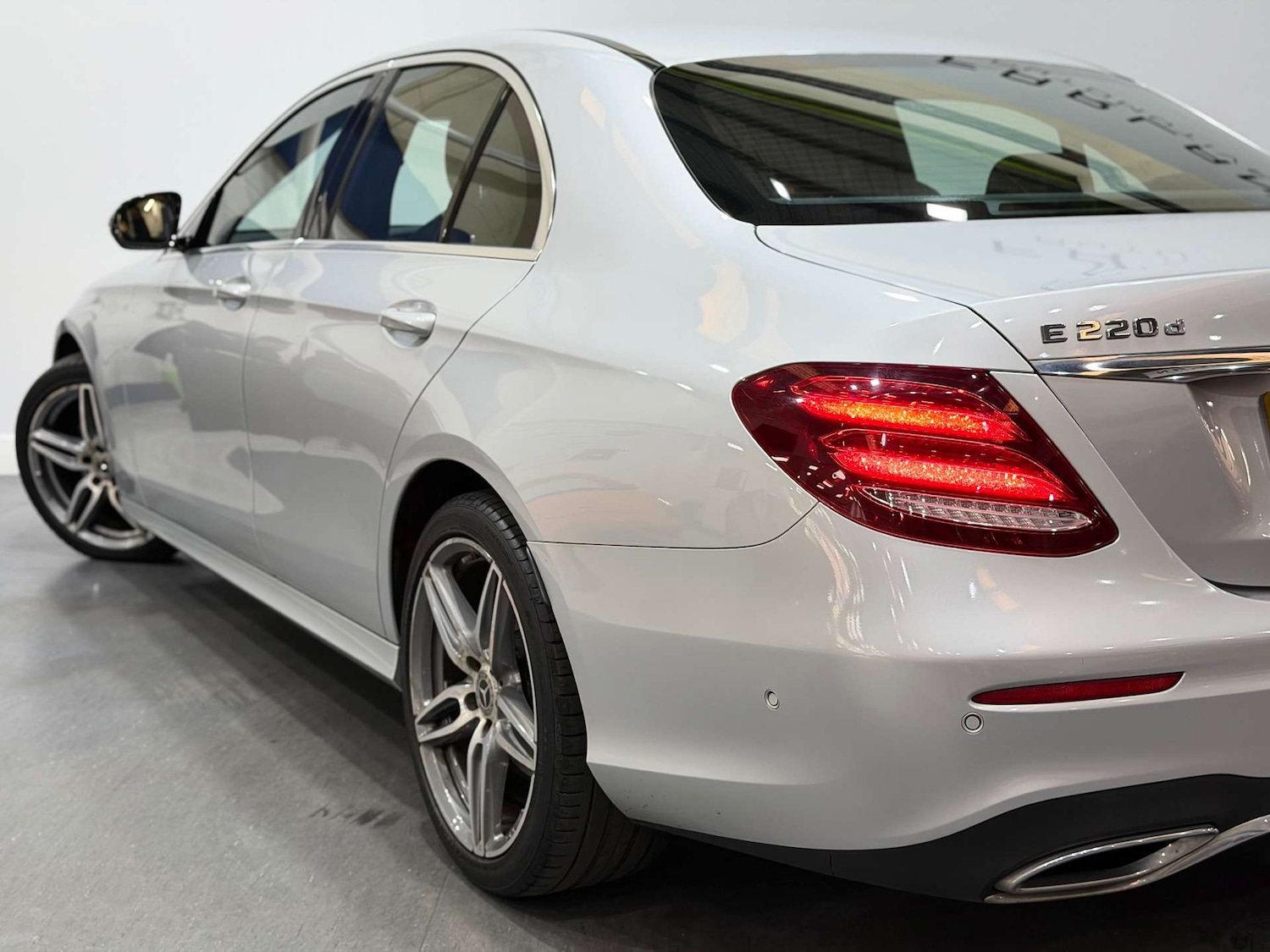 Used Mercedes-Benz E Class 2017 for sale - 76475110: Photo 30