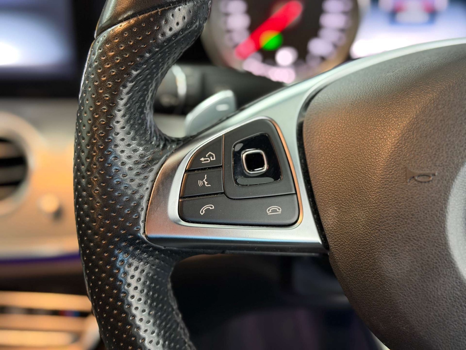 Used Mercedes-Benz E Class 2017 for sale - 76475110: Photo 34