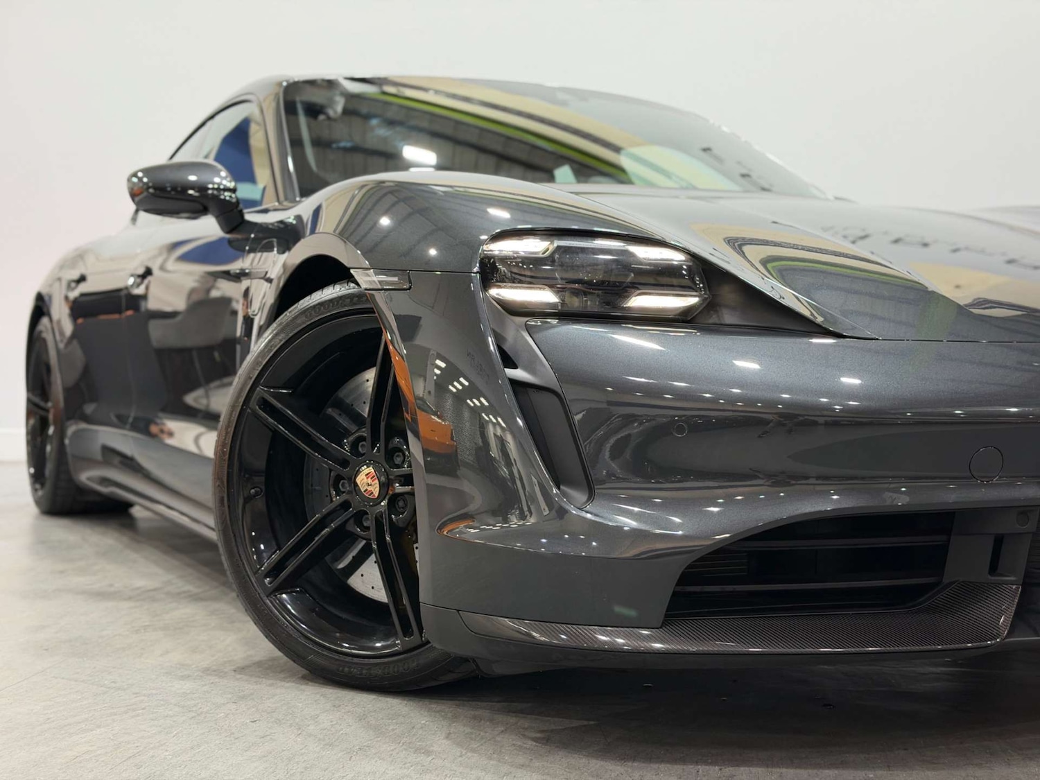 Used Porsche Taycan 2020 for sale - 76751445: Photo 9