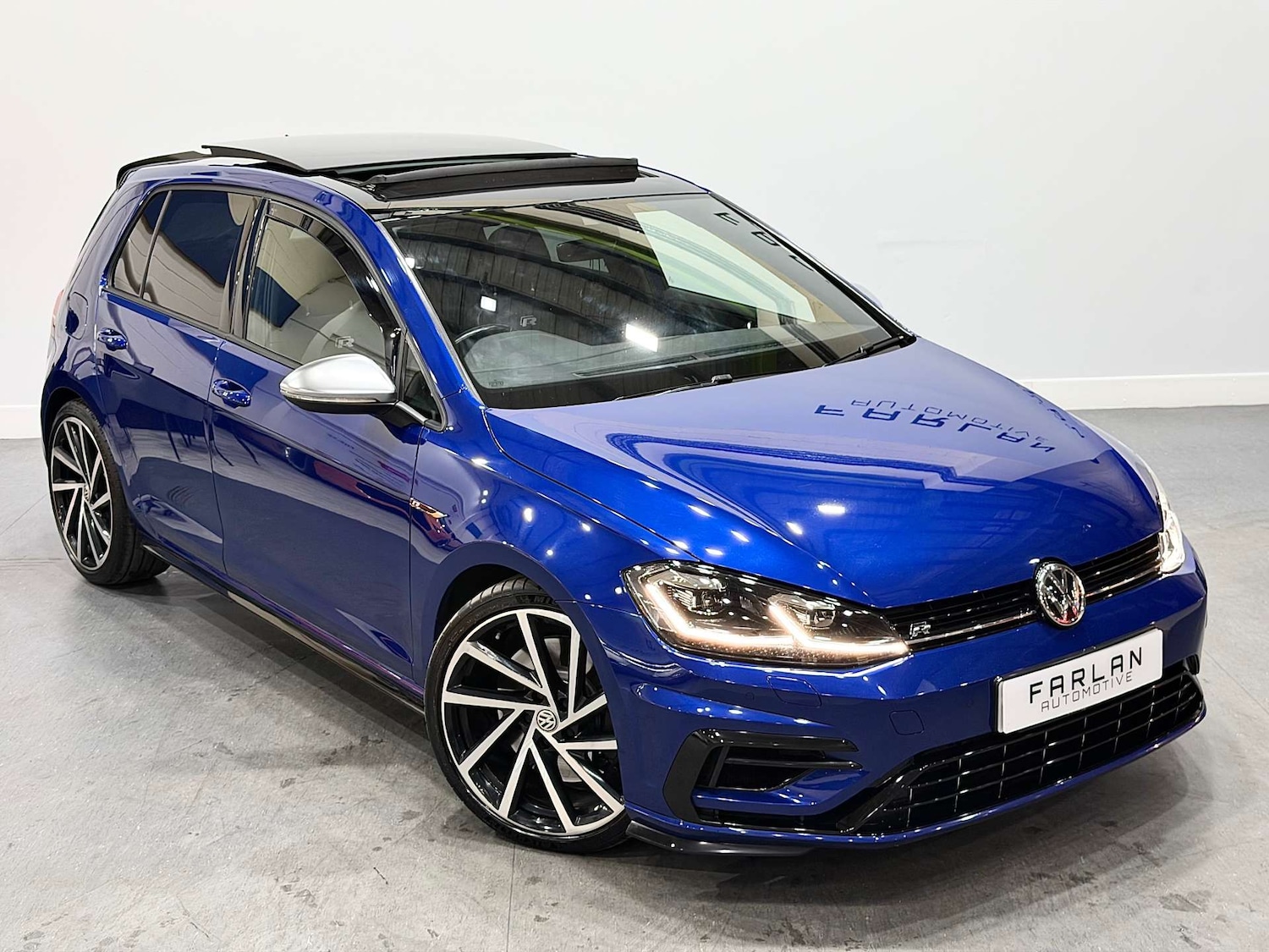 Used Volkswagen Golf 2019 for sale - 76686695: Photo 10