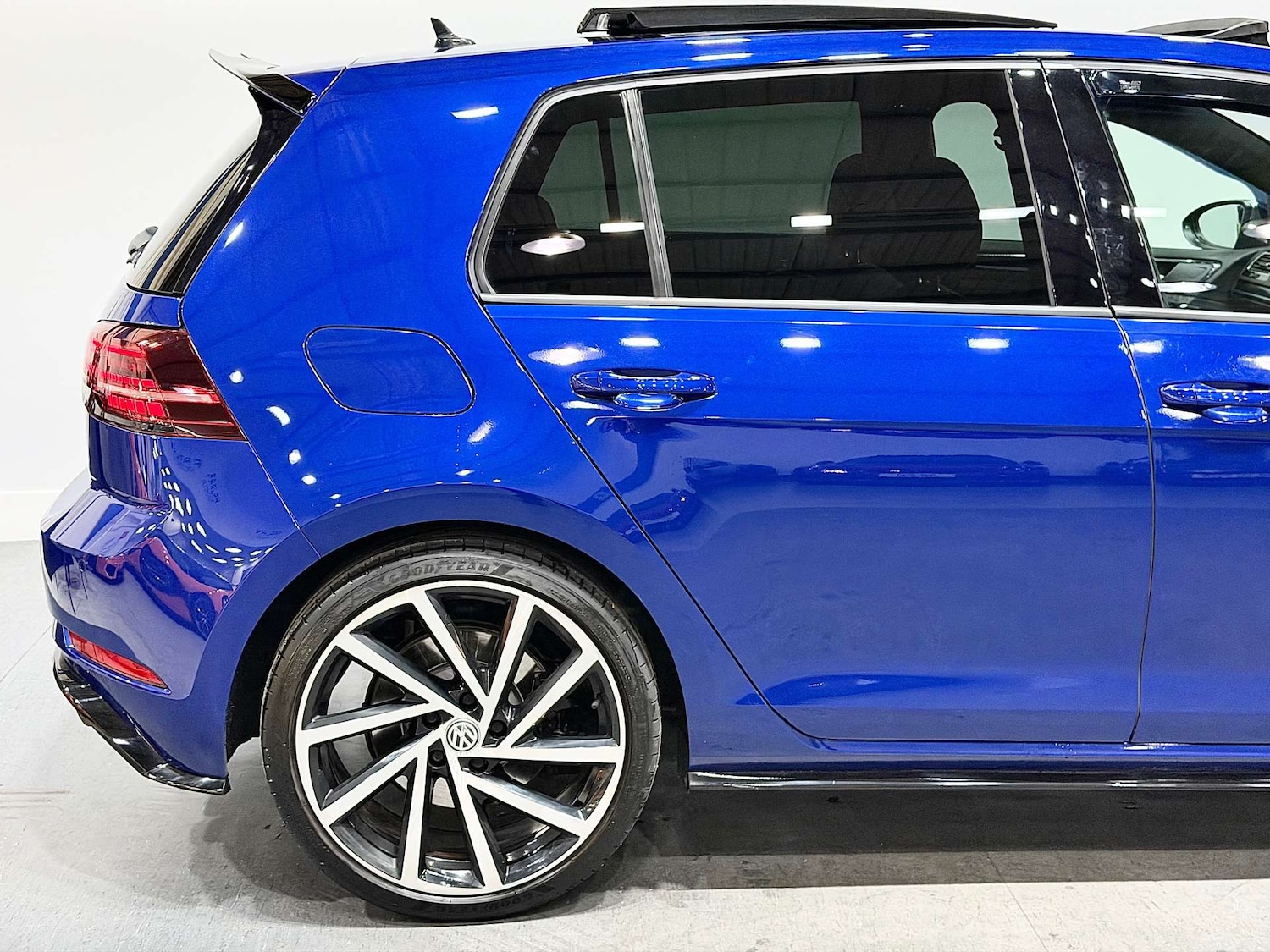 Used Volkswagen Golf 2019 for sale - 76686695: Photo 17