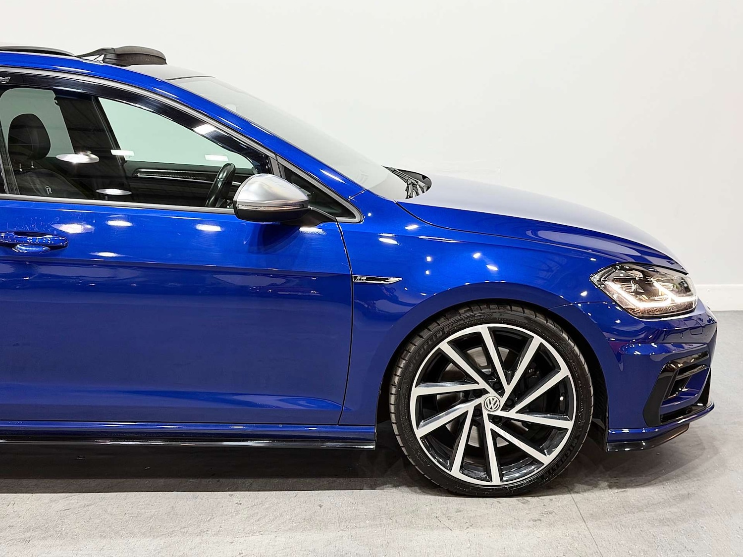 Used Volkswagen Golf 2019 for sale - 76686695: Photo 18