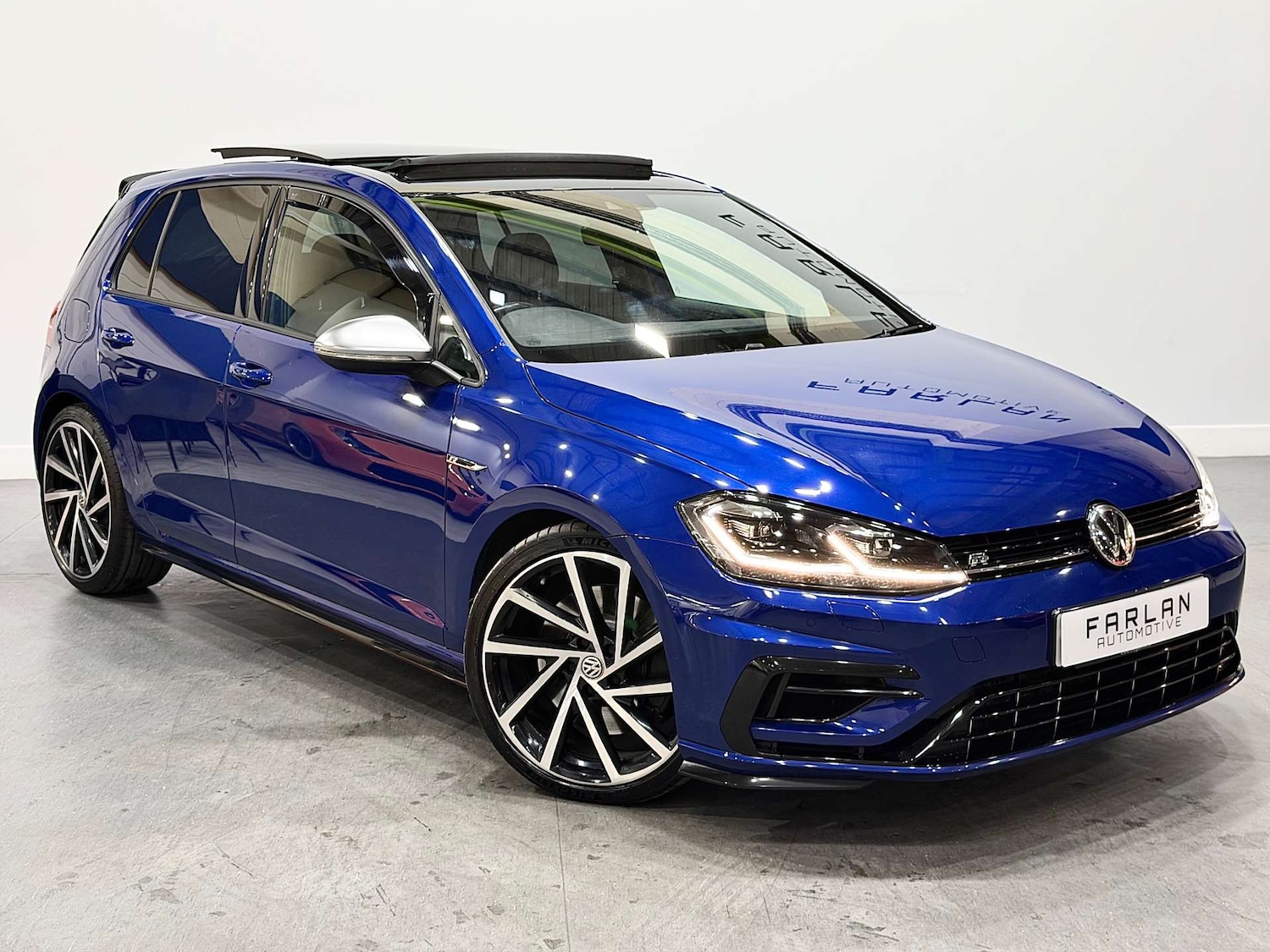 Used Volkswagen Golf 2019 for sale - 76686695: Photo 7