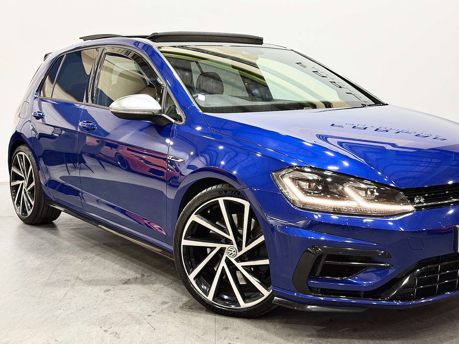 Used Volkswagen Golf 2019 for sale - 76686695: Photo 9