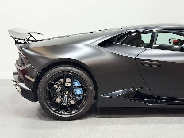 Used Lamborghini Huracan 2017 for sale - 76056617: Photo 16