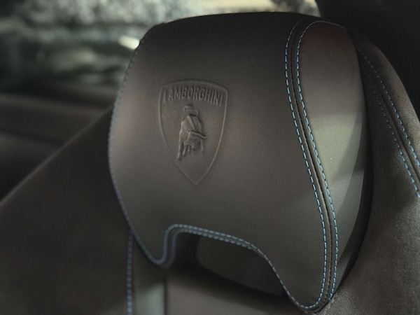 Used Lamborghini Huracan 2017 for sale - 76056617: Photo 45