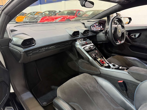 Used Lamborghini Huracan 2017 for sale - 76056617: Photo 47