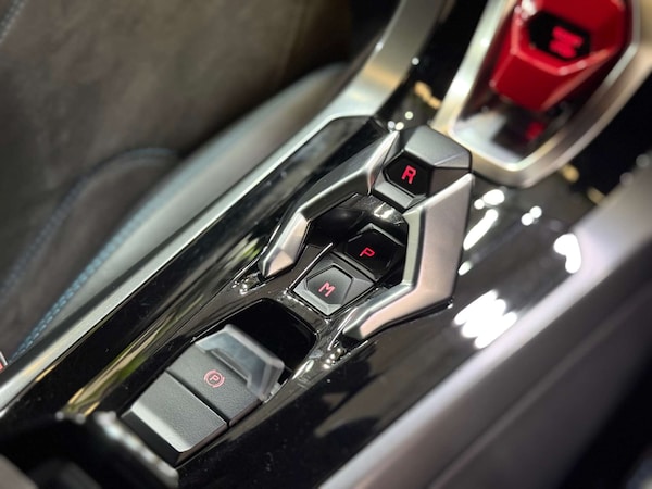 Used Lamborghini Huracan 2017 for sale - 76056617: Photo 56