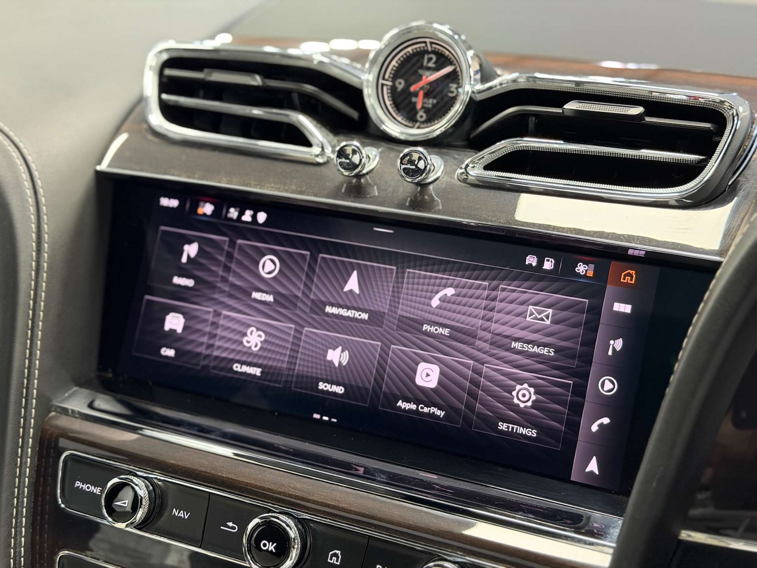 Used Bentley Bentayga 2021 for sale - 77101411: Photo 50