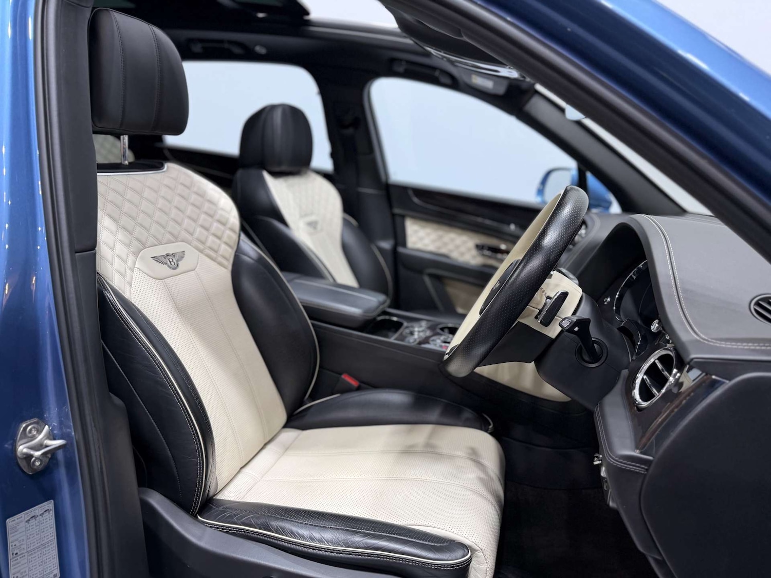 Used Bentley Bentayga 2021 for sale - 77101411: Photo 53