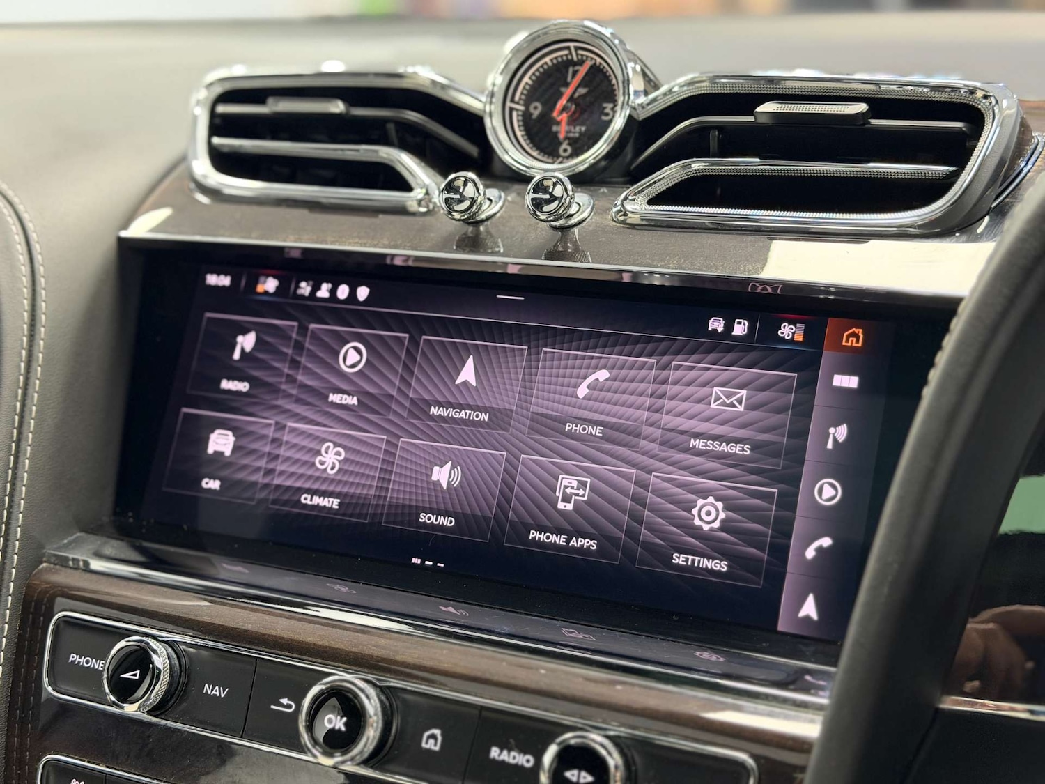 Used Bentley Bentayga 2021 for sale - 77101411: Photo 54