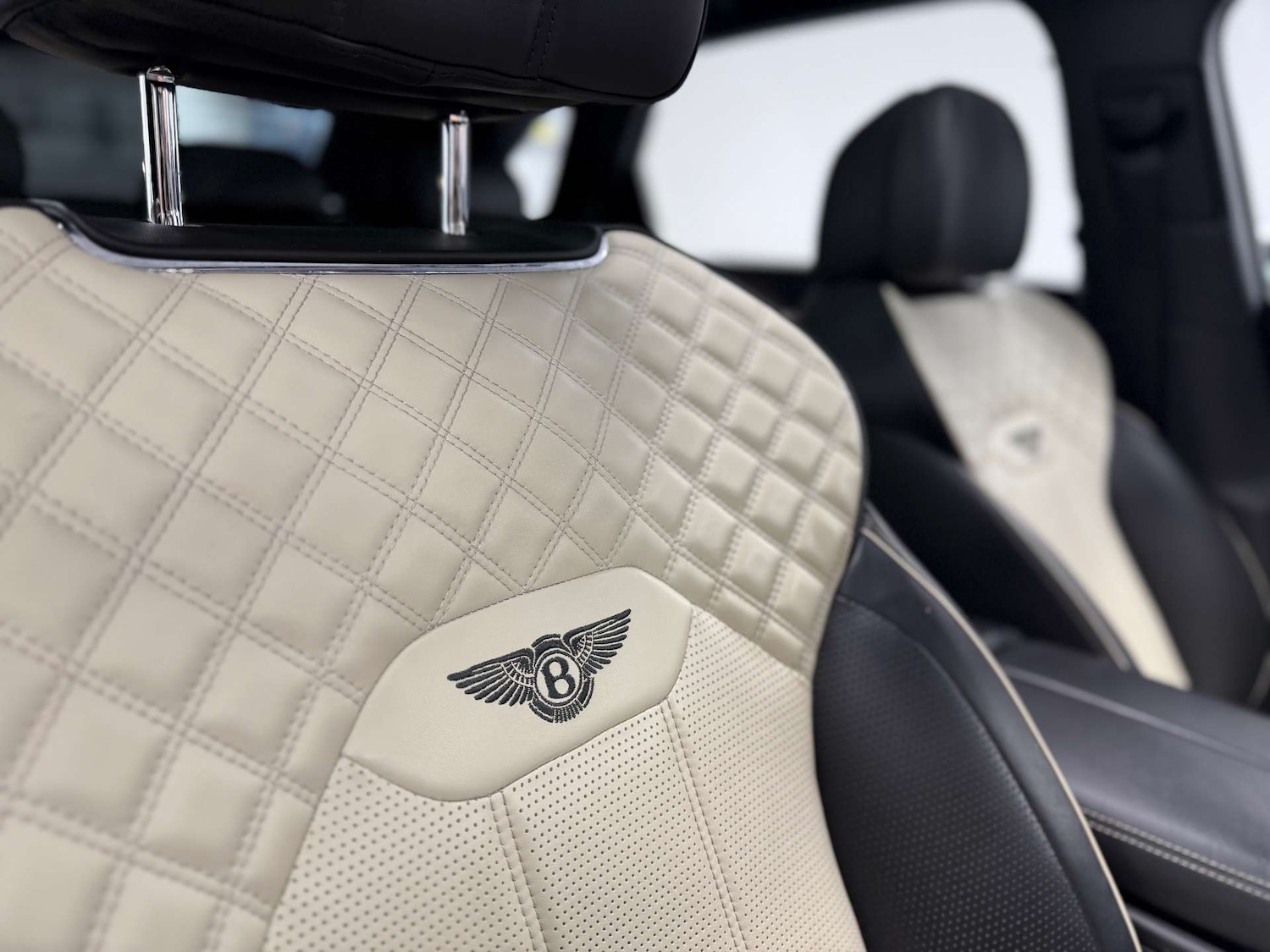 Used Bentley Bentayga 2021 for sale - 77101411: Photo 55