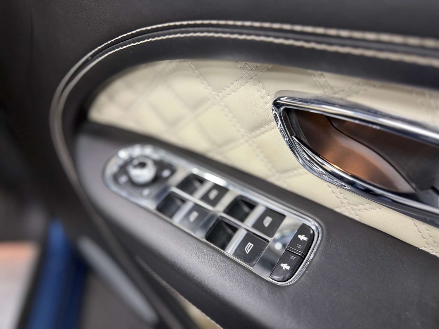 Used Bentley Bentayga 2021 for sale - 77101411: Photo 59