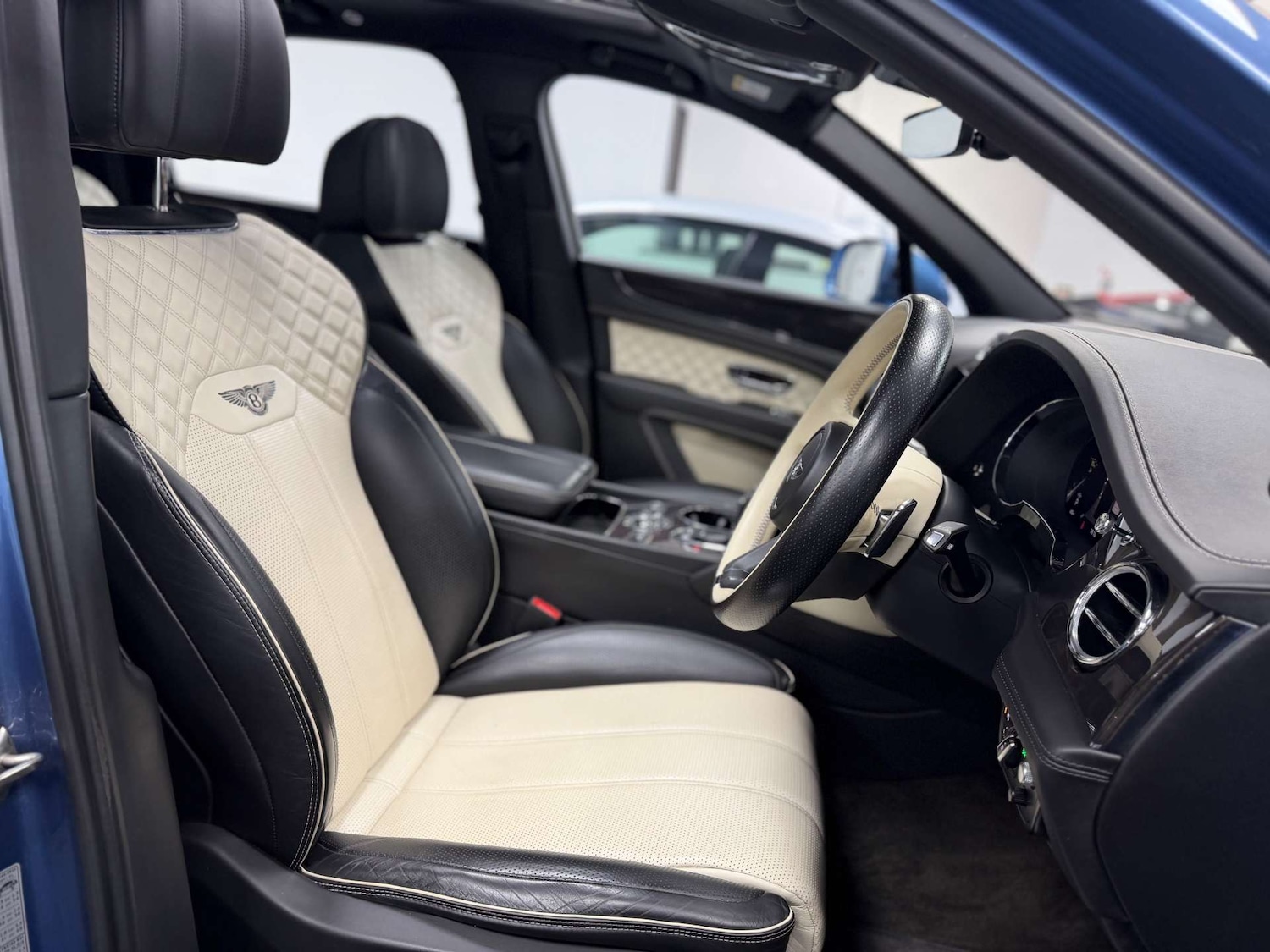 Used Bentley Bentayga 2021 for sale - 77101411: Photo 60