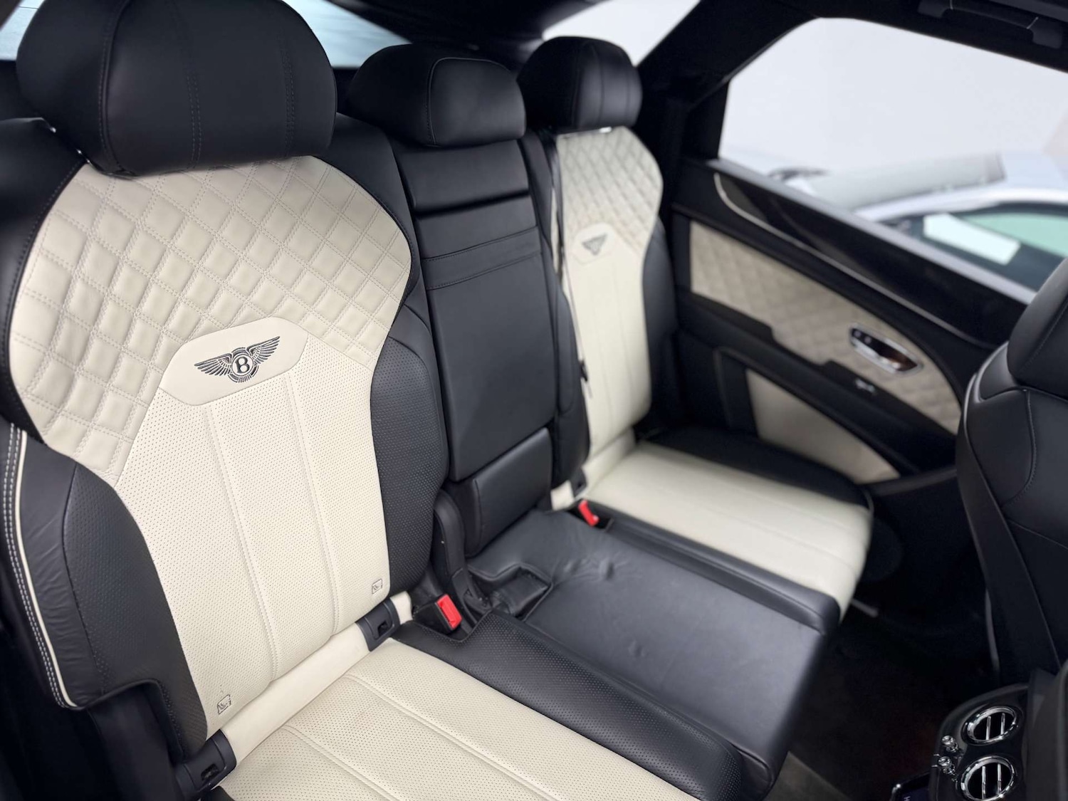 Used Bentley Bentayga 2021 for sale - 77101411: Photo 66