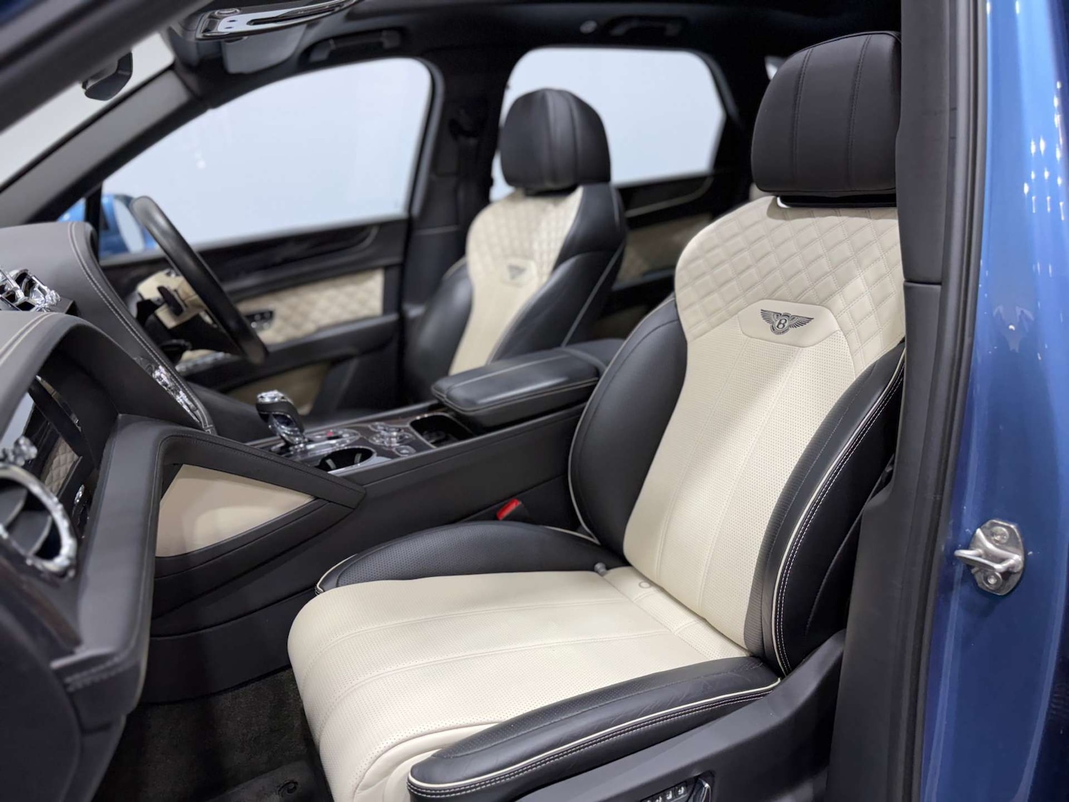 Used Bentley Bentayga 2021 for sale - 77101411: Photo 79