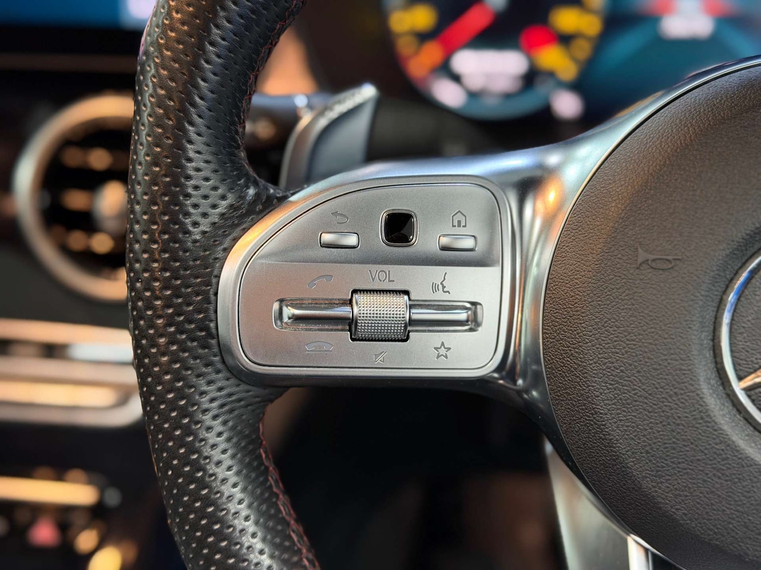 Used Mercedes-Benz C Class 2020 for sale - 76263547: Photo 35