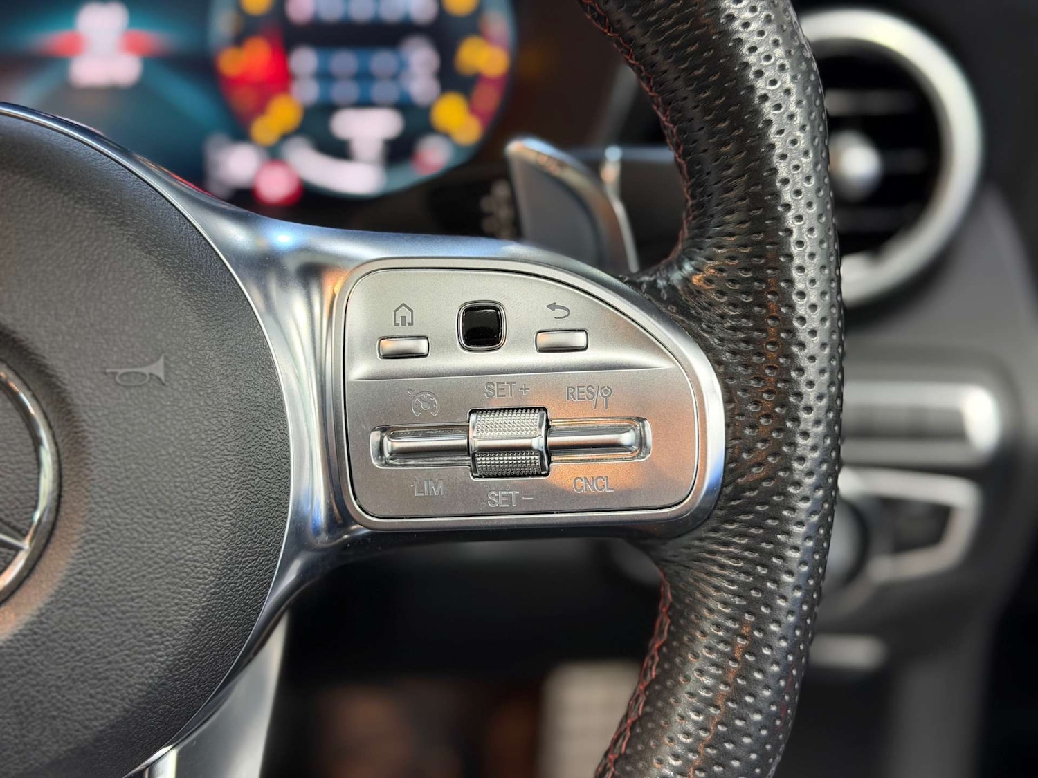 Used Mercedes-Benz C Class 2020 for sale - 76263547: Photo 36