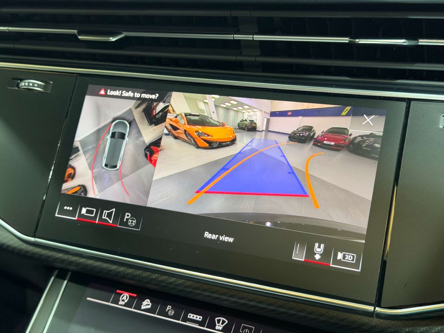 Used Audi RS Q8 2023 for sale - 76385765: Photo 48