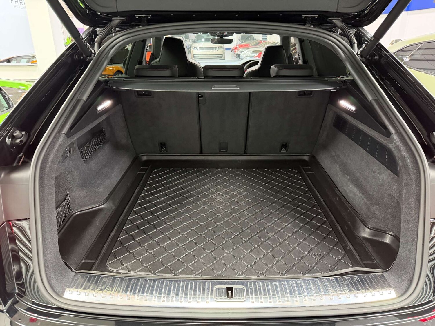 Used Audi RS Q8 2023 for sale - 76385765: Photo 62