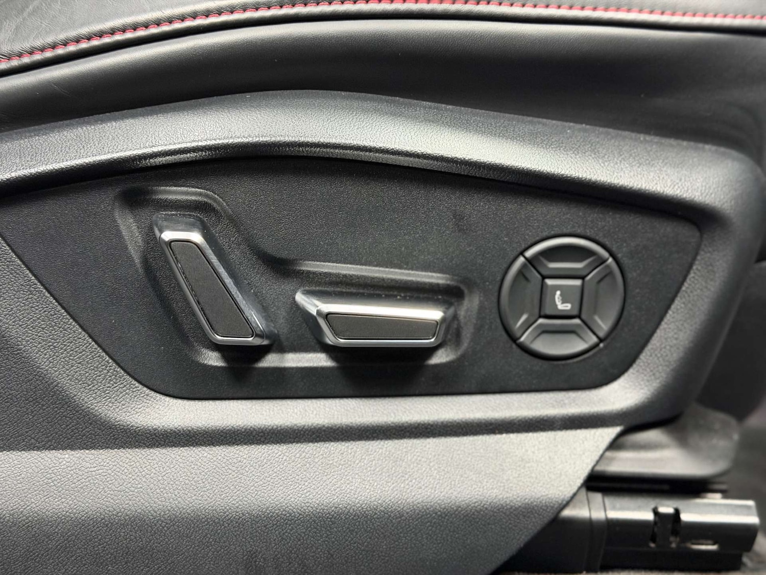 Used Audi RS Q8 2023 for sale - 76385765: Photo 67