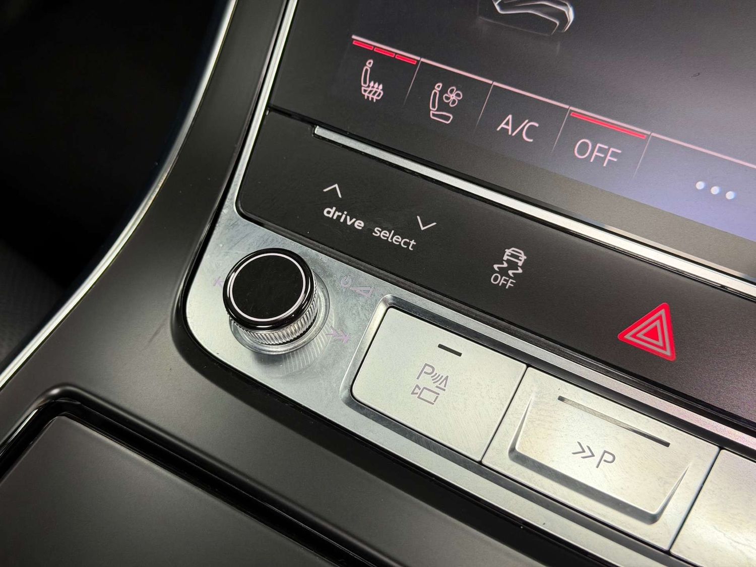 Used Audi RS Q8 2023 for sale - 76385765: Photo 75