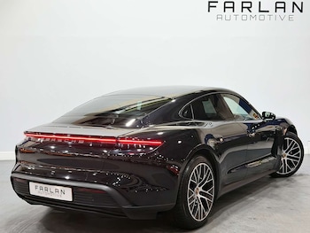 Used Porsche Taycan 2021 for sale - 76651354: Photo