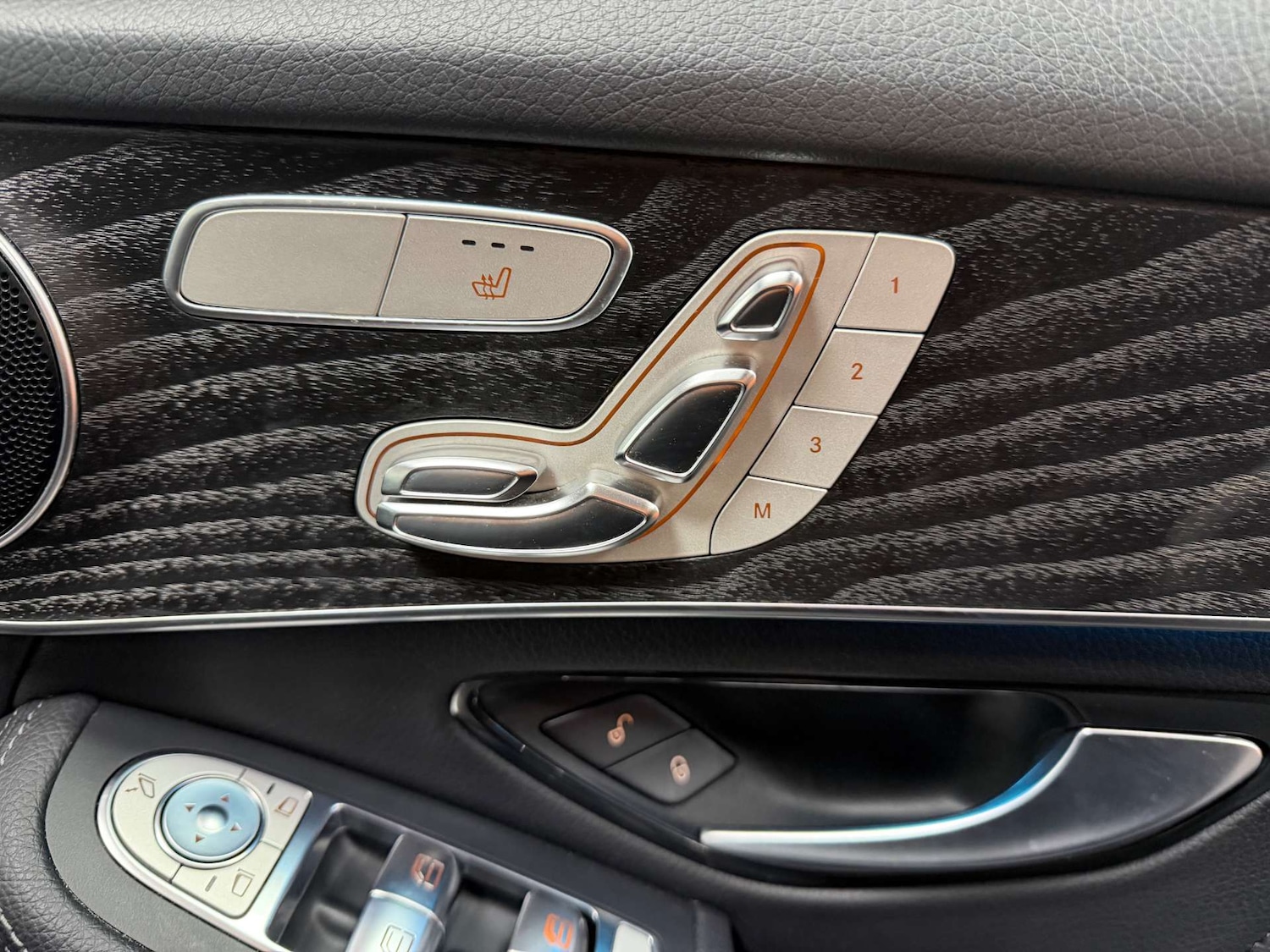 Used Mercedes-Benz GLC 2019 for sale - 77039156: Photo 49