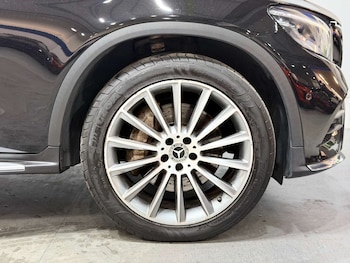 Used Mercedes-Benz GLC 2019 for sale - 77039156: Photo