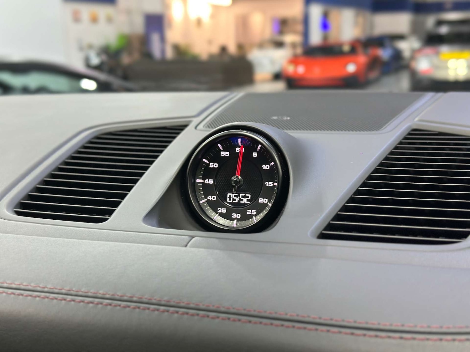 Used Porsche Cayenne 2020 for sale - 76471352: Photo 34