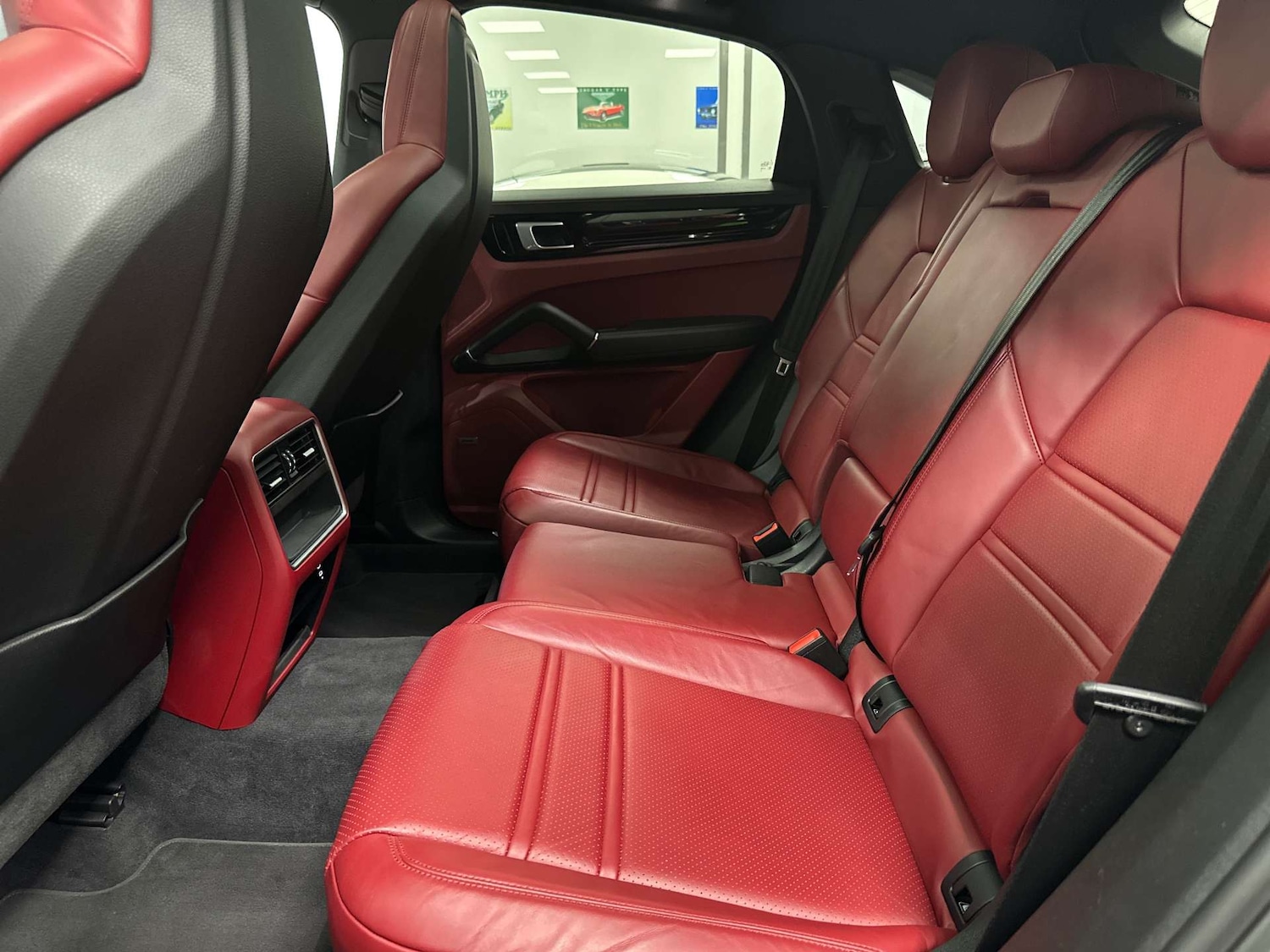 Used Porsche Cayenne 2020 for sale - 76471352: Photo 39