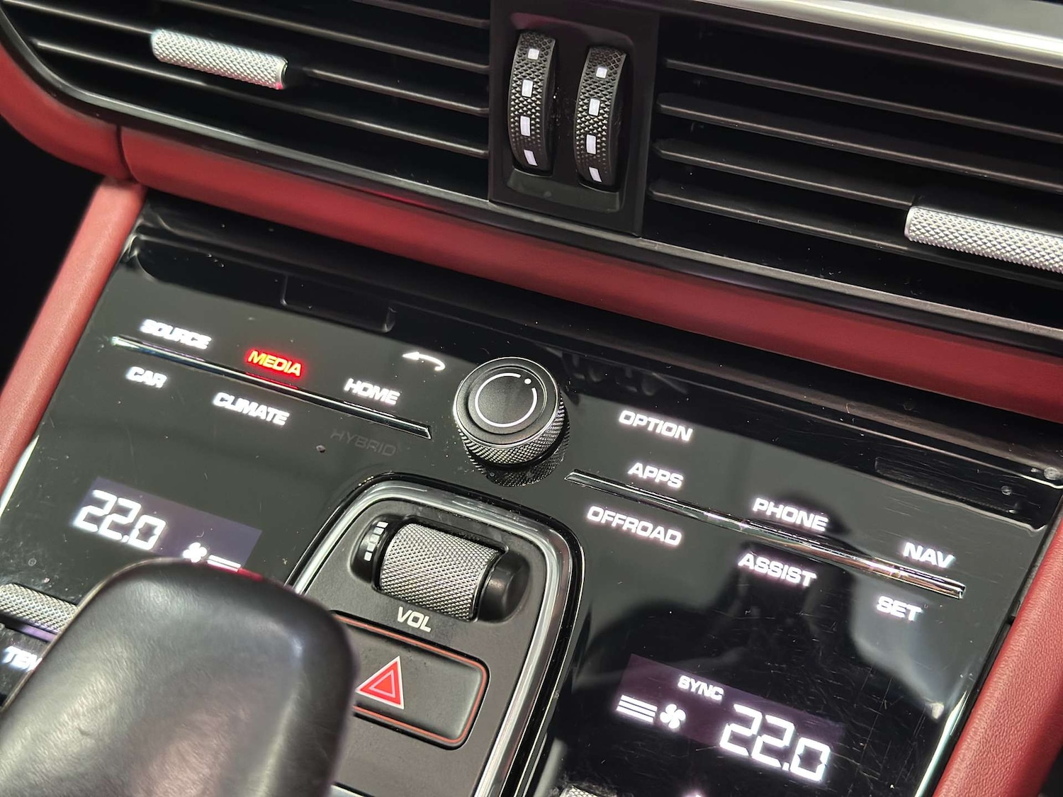 Used Porsche Cayenne 2020 for sale - 76471352: Photo 60