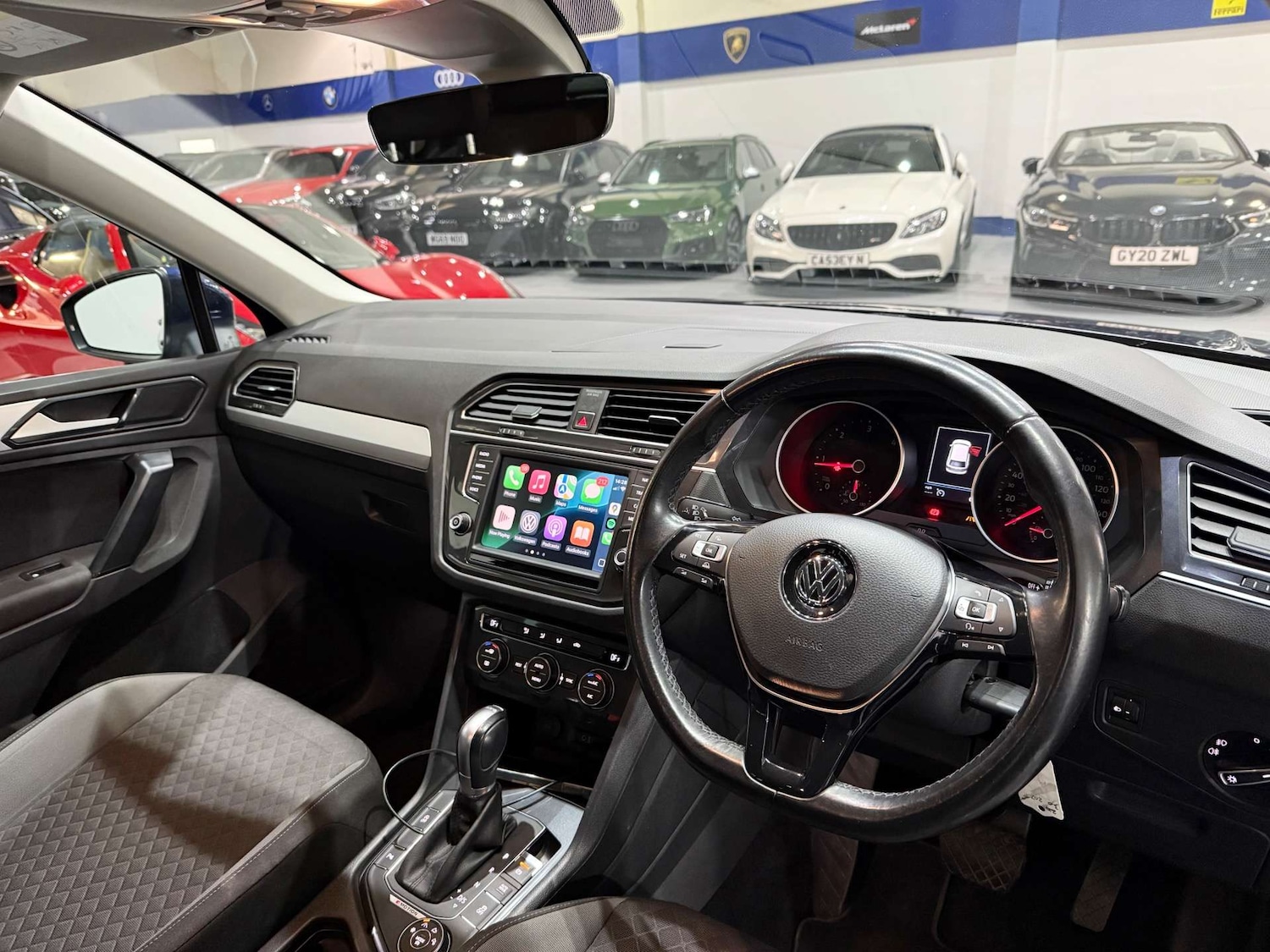 Used Volkswagen Tiguan 2016 for sale - 76277591: Photo 2