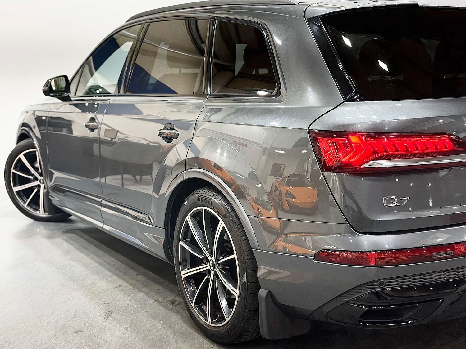 Used Audi Q7 2019 for sale - 76741530: Photo 30