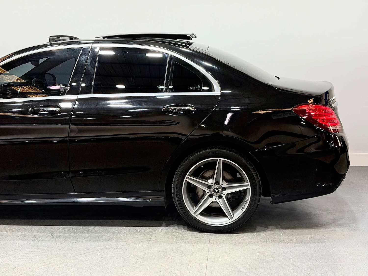 Used Mercedes-Benz C Class 2018 for sale - 76253836: Photo 16